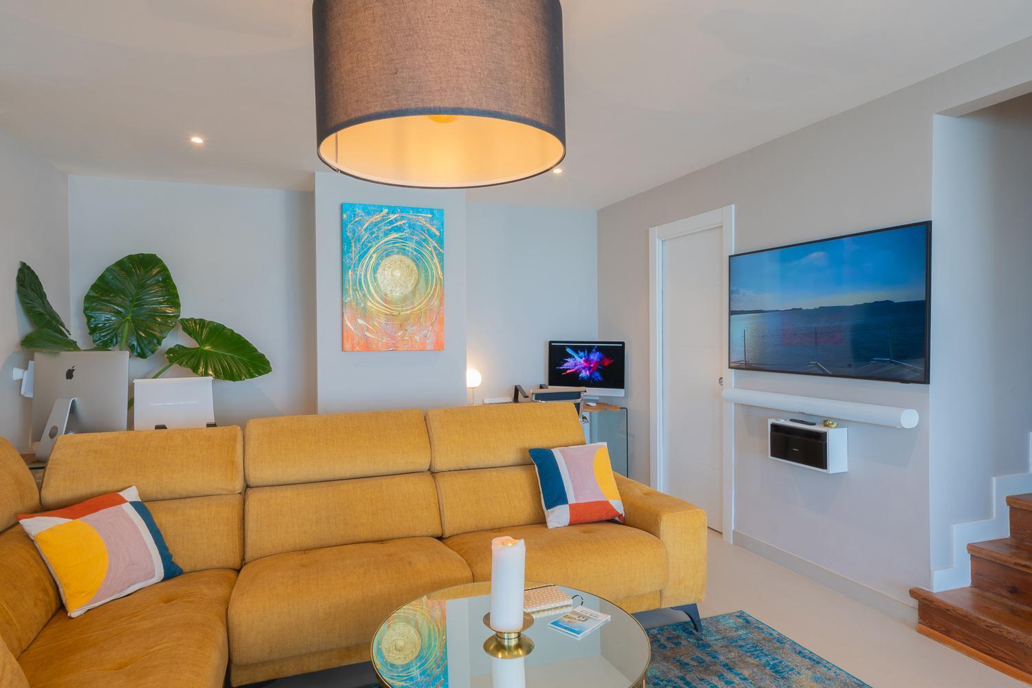 דירות טורמולינוס Private 250Sqm Garden Duplex, Jacuzzi, Cinema, Sea View Escape מראה חיצוני תמונה
