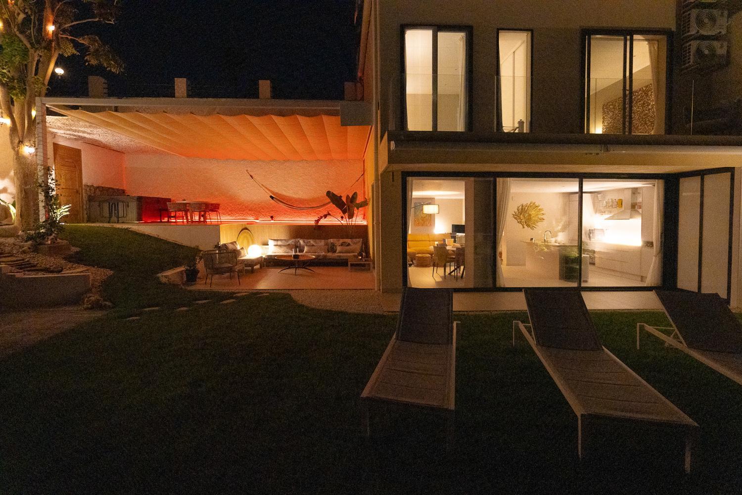 דירות טורמולינוס Private 250Sqm Garden Duplex, Jacuzzi, Cinema, Sea View Escape מראה חיצוני תמונה