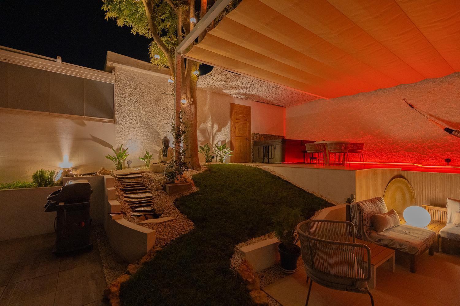 דירות טורמולינוס Private 250Sqm Garden Duplex, Jacuzzi, Cinema, Sea View Escape מראה חיצוני תמונה