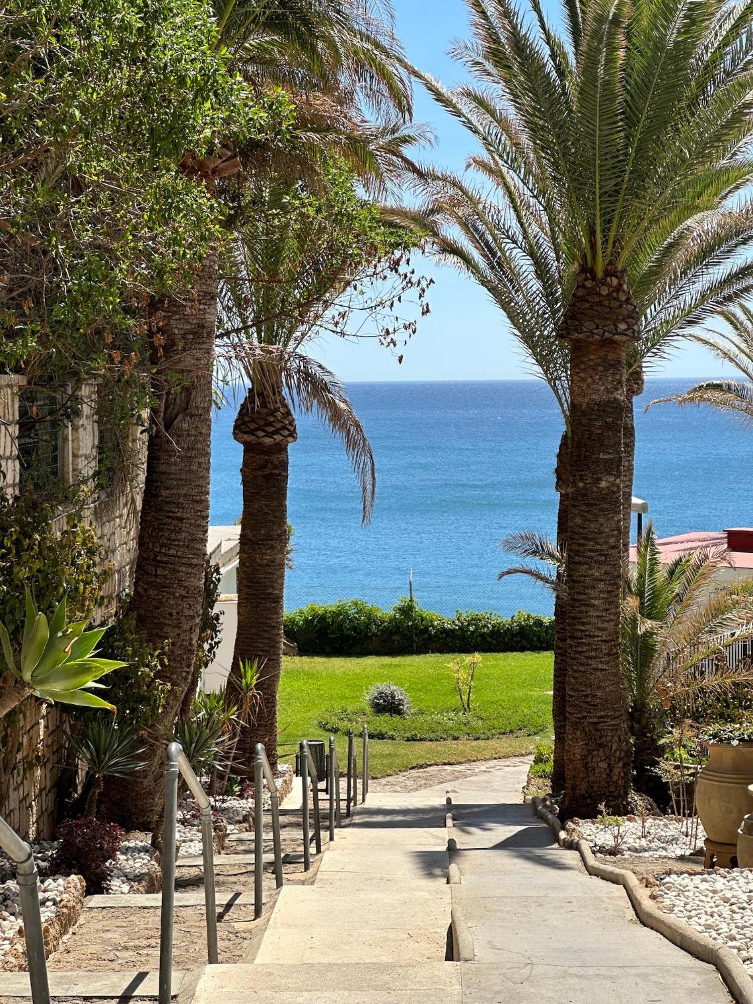 דירות טורמולינוס Private 250Sqm Garden Duplex, Jacuzzi, Cinema, Sea View Escape מראה חיצוני תמונה